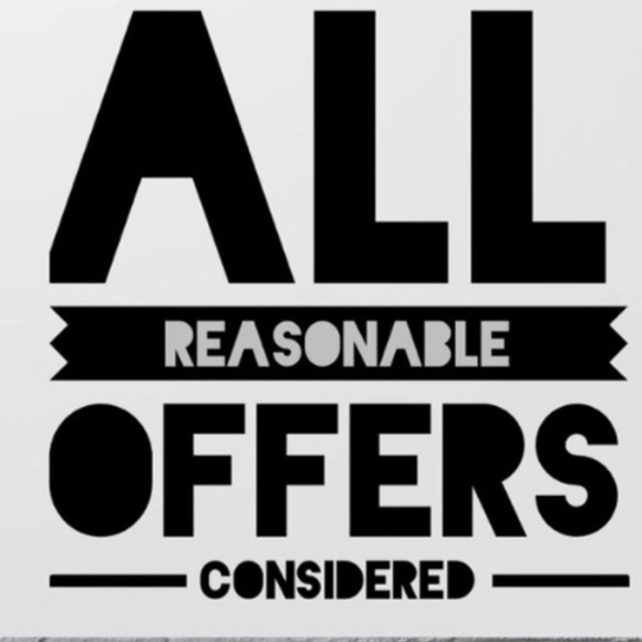 OFFERβS WELCOME πΈ - Picture 9 of 10